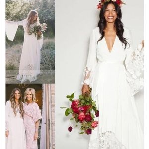 Chiffon long sleeved wedding gown